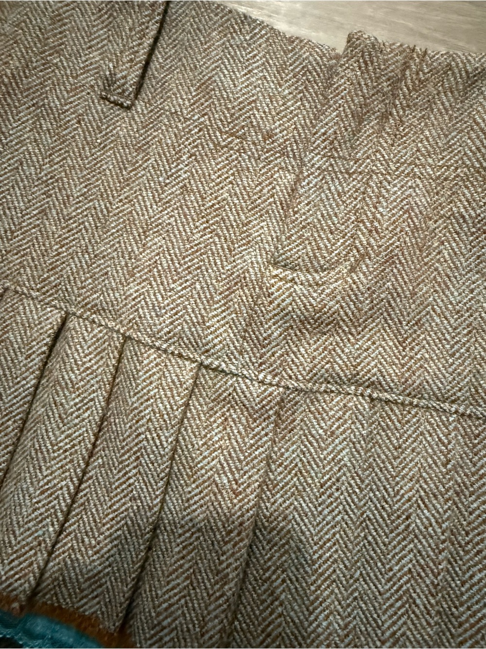 Vintage Y2K Abercrombie & Fitch Pleated Tweed Wool and Silk Mini Skirt - Picture 6 of 7